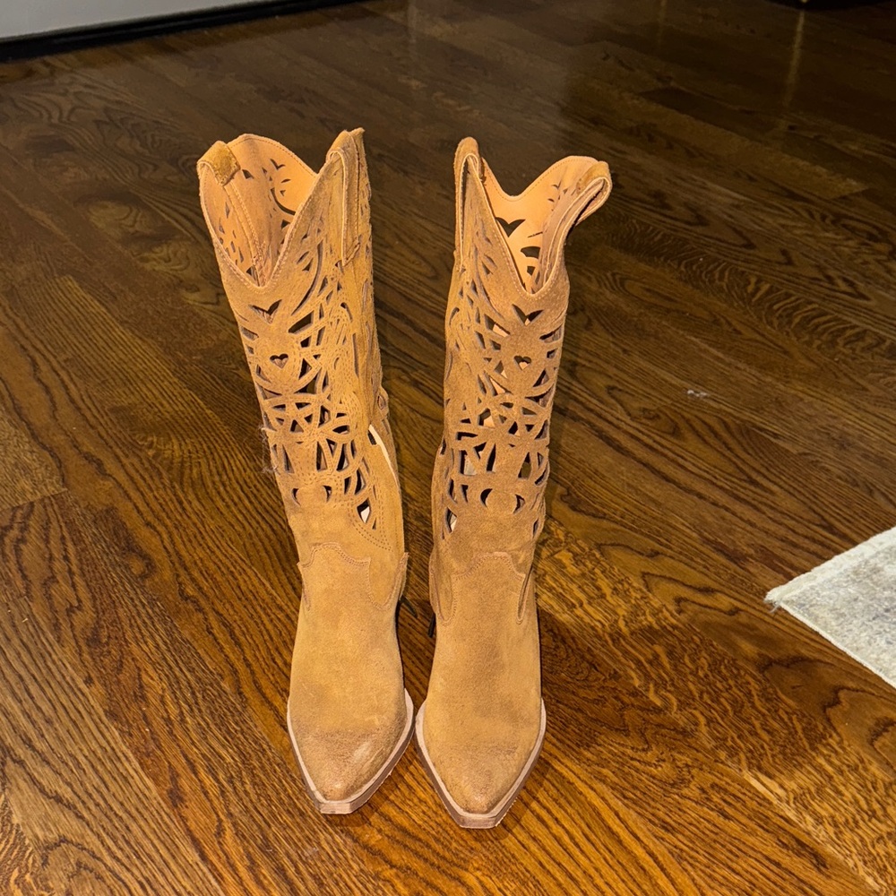 Dolce Vita Camel Cutout Heeled Boots